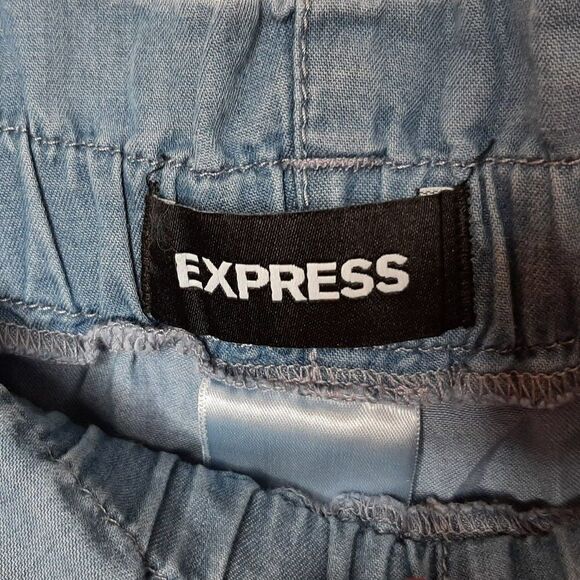 Express Extreme High Rise Stretch Crop with Frayed Hem sz S - Picture 4 of 6